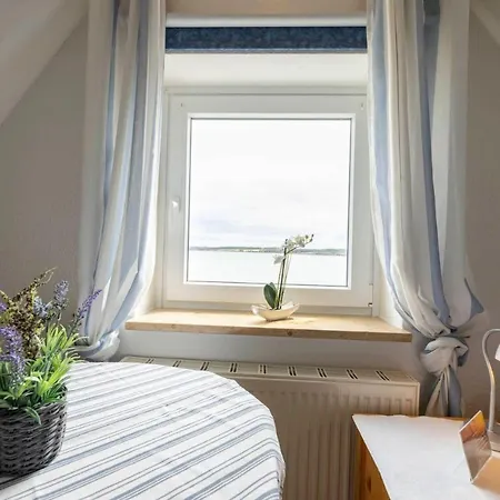 Luv-und-lee-ueber-dem-meer * Hohwacht