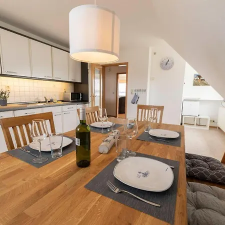 Luv-und-lee-ueber-dem-meer * Hohwacht